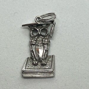 Vtg 925 Sterling Silver Owl Grad Graduation Charm / Pendant